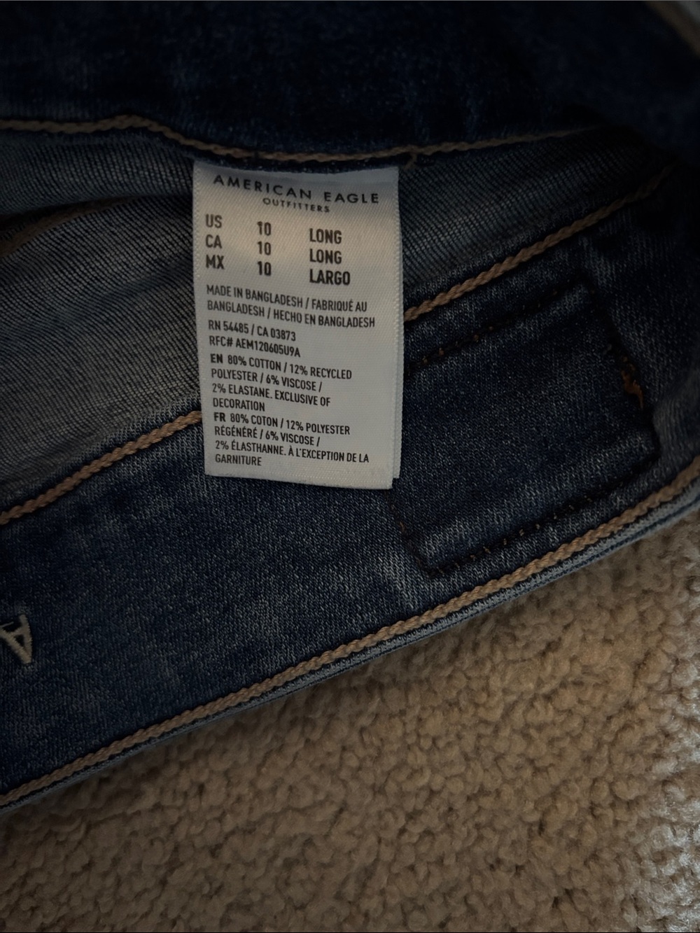 American Eagle Outfitters Medium Blue Flare Jeans with Front Patch Pockets - Picture 6 of 8